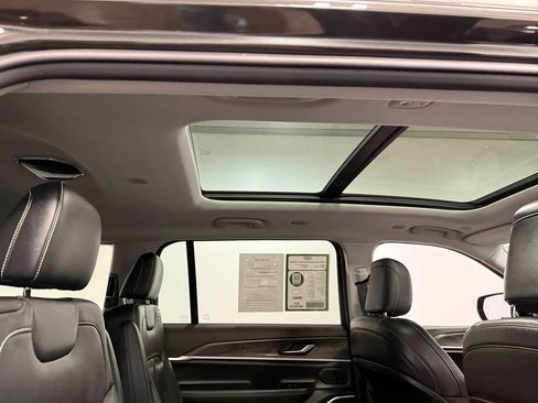 Used 2022 Jeep Grand Cherokee L Limited AWD/4WD image 70
