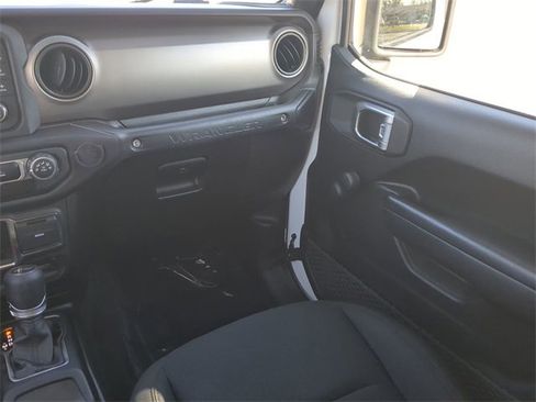 Used 2021 Jeep Wrangler Unlimited Sport image 17