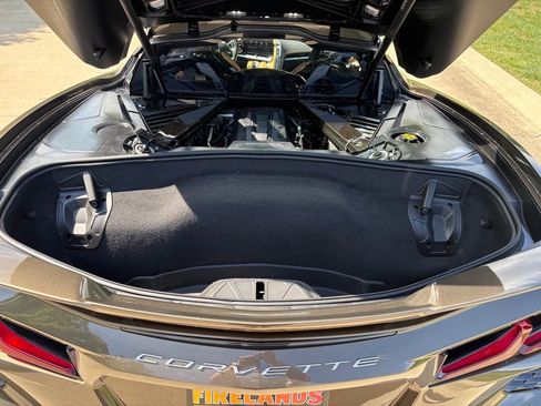 Used 2021 Chevrolet Corvette Stingray Preferred Cpe w/ Z51 Performance Package RWD image 57