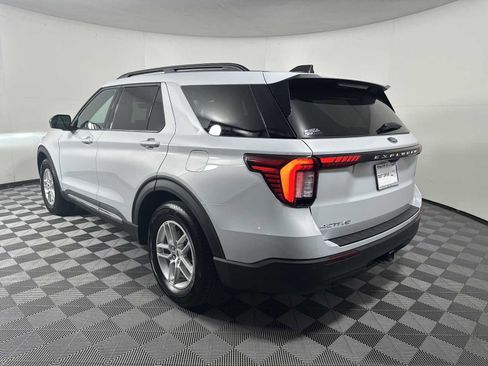 New 2025 Ford Explorer Active image 8