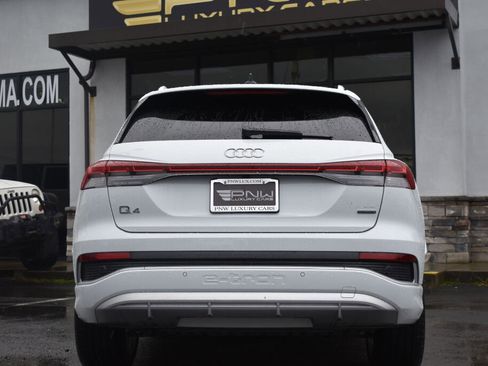 Used 2023 Audi Q4 e-tron Premium Plus w/ Premium Plus image 10