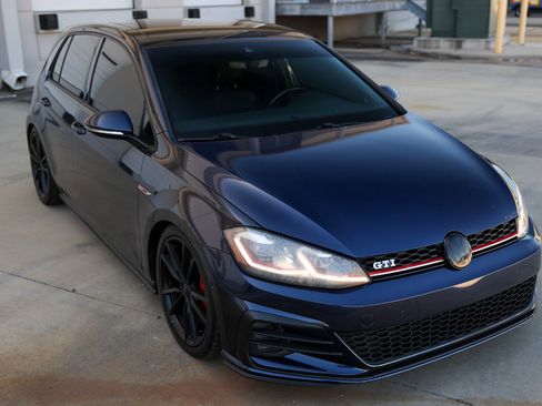 Used 2018 Volkswagen GTI Autobahn FWD image 19