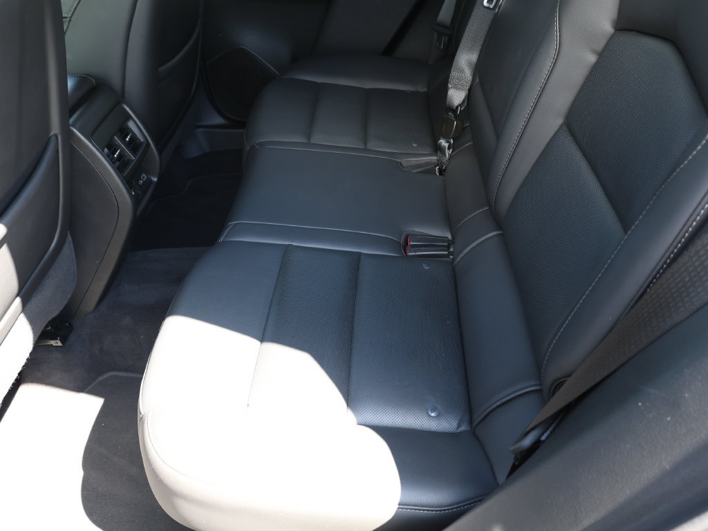 Used 2023 Cadillac XT4 Premium Luxury w/ Enhanced Visibility Package FWD image 20