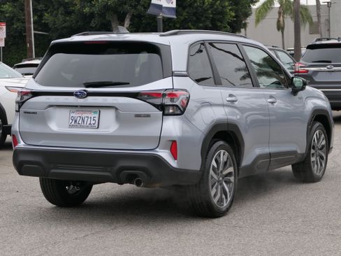 Certified 2025 Subaru Forester Touring AWD/4WD image 6
