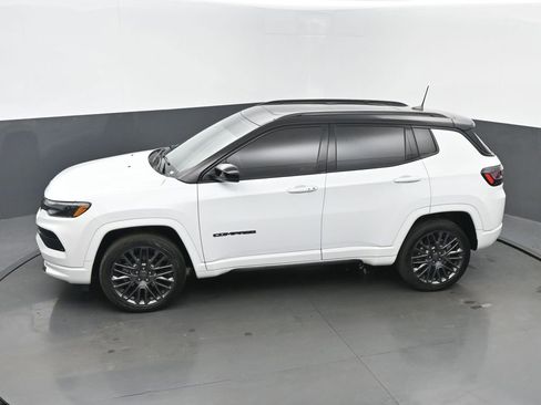 Used 2022 Jeep Compass High Altitude AWD/4WD image 37