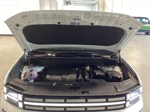 Used 2025 Hyundai Santa Fe SE image 10