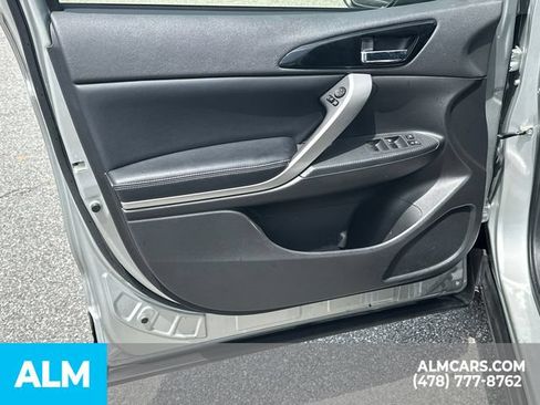 Used 2024 Mitsubishi Eclipse Cross AWD image 11
