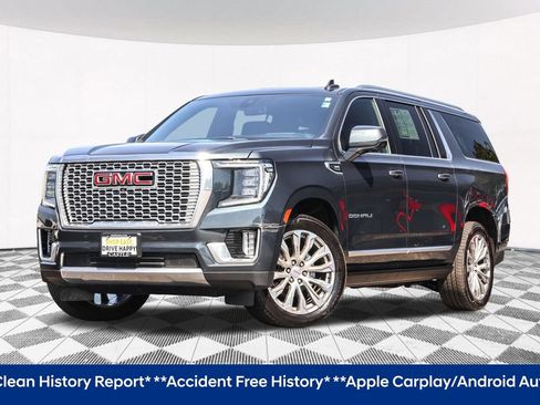 Used 2022 GMC Yukon XL Denali AWD/4WD image 2