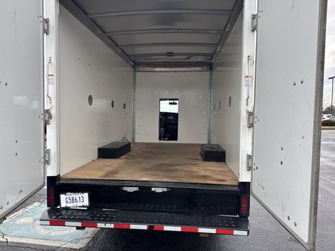 Used 2022 Chevrolet Express 3500 w/ Power Convenience Package image 5