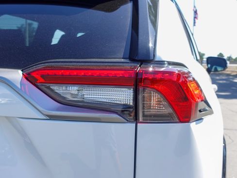 Used 2023 Toyota RAV4 XSE AWD/4WD image 6