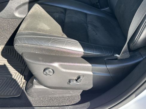 Used 2019 Jeep Grand Cherokee Altitude image 27