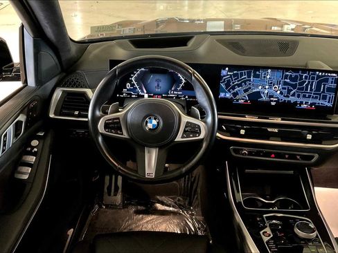 Used 2023 BMW X7 xDrive40i w/ M Sport Package image 4