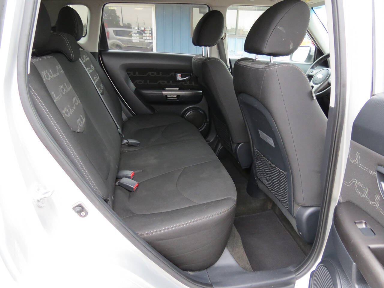 Used 2012 Kia Soul + FWD image 20