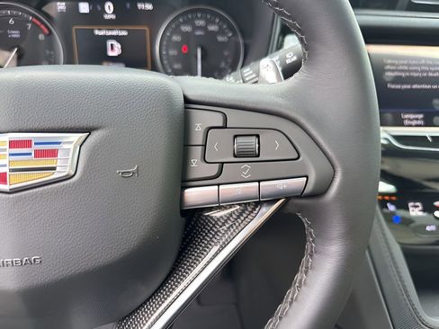 New 2025 Cadillac XT6 Sport w/ Technology Package image 24