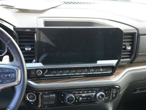 Used 2023 Chevrolet Silverado 1500 RST image 23