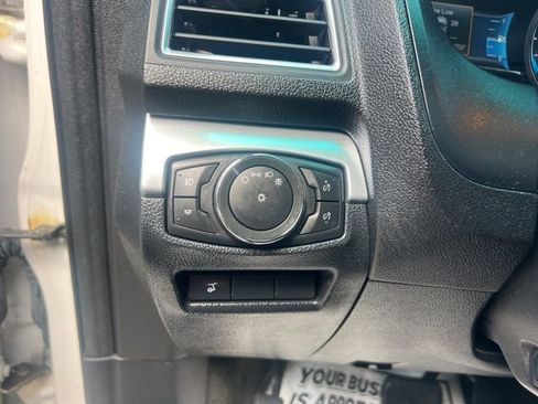 Used 2017 Ford Explorer Limited w/ Equipment Group 301A FWD image 27