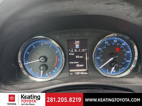 Used 2018 Toyota Corolla XSE image 14