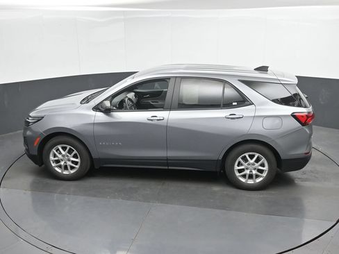 Used 2023 Chevrolet Equinox LS w/ LS Convenience Package FWD image 36