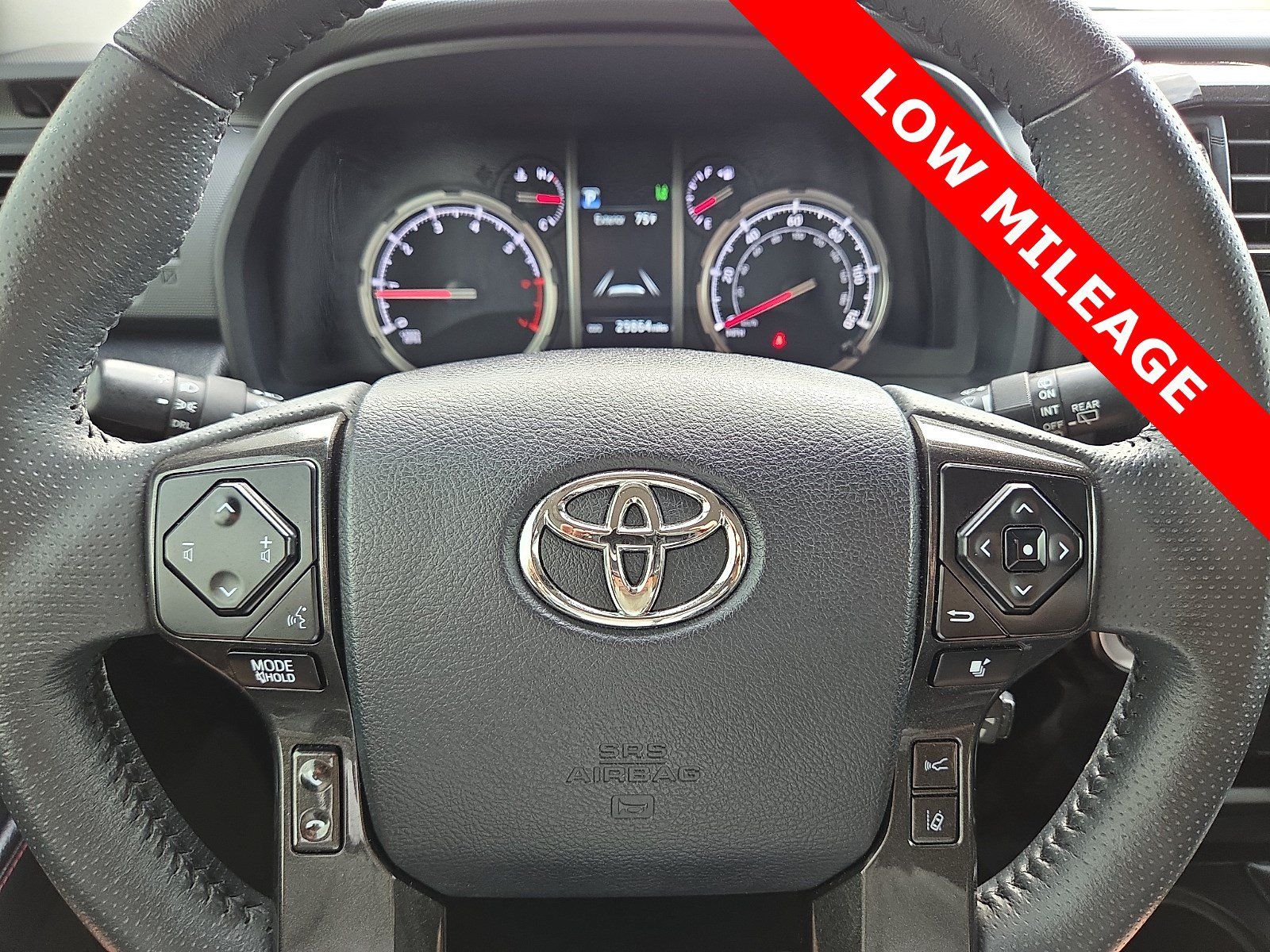 Used 2024 Toyota 4Runner TRD Off-Road AWD/4WD image 24