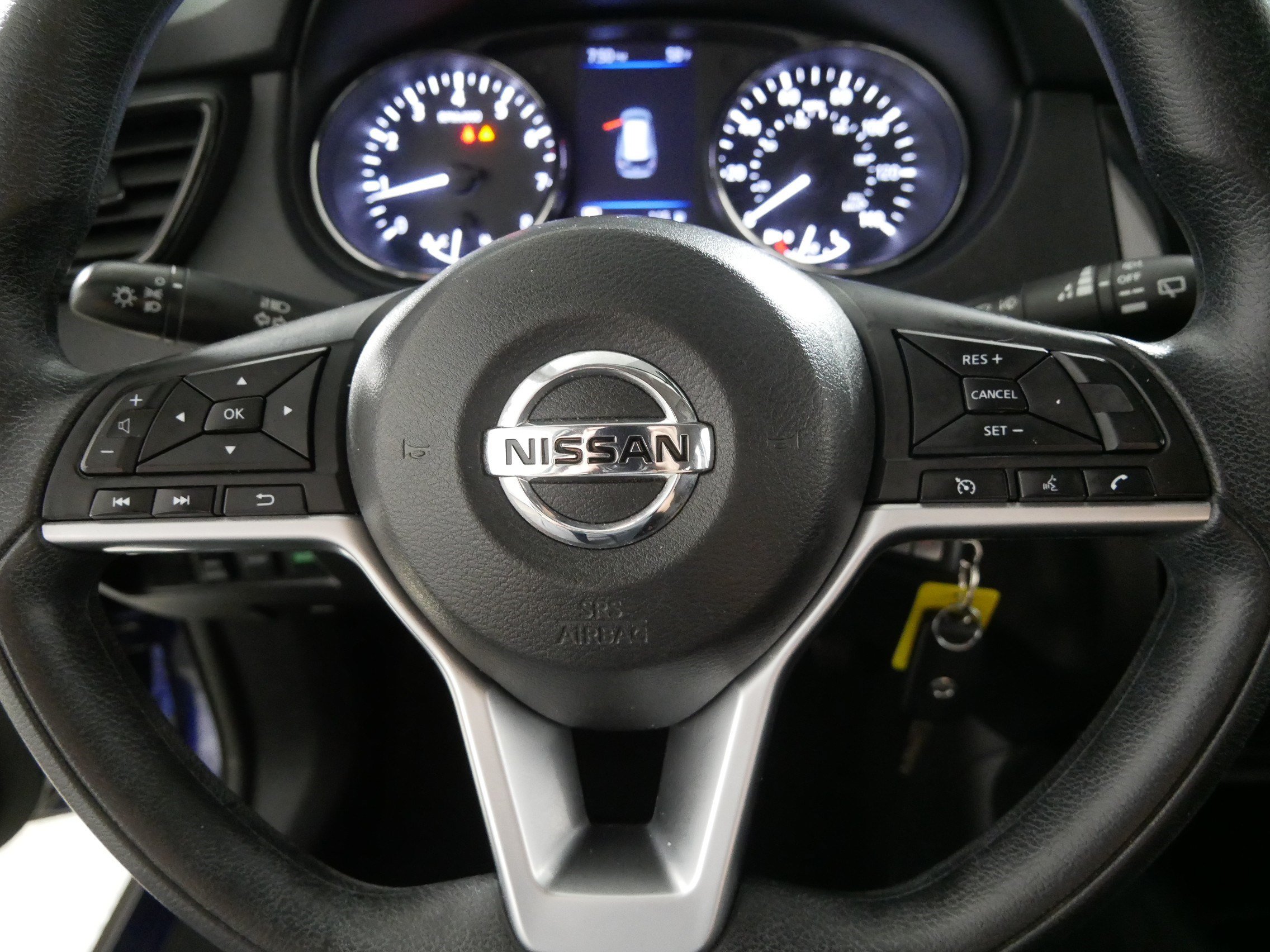 Used 2018 Nissan Rogue S AWD/4WD image 25