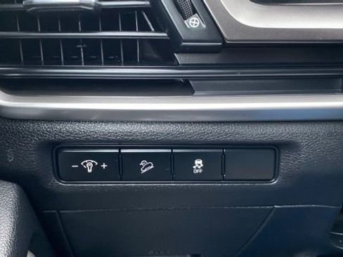 Used 2023 Kia Telluride S image 30