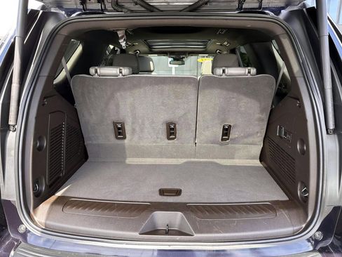 Used 2023 Chevrolet Tahoe LT w/ LT Signature Package AWD/4WD image 7