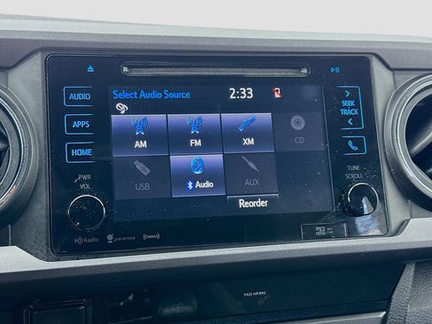 Used 2018 Toyota Tacoma TRD Off-Road w/ Technology Package image 11