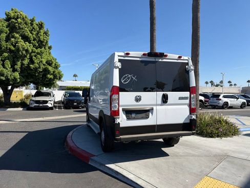 Used 2025 RAM ProMaster 2500 w/ U-Haul Equipment Group FWD image 14