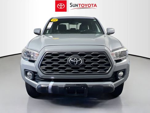 Used 2021 Toyota Tacoma TRD Off-Road image 10