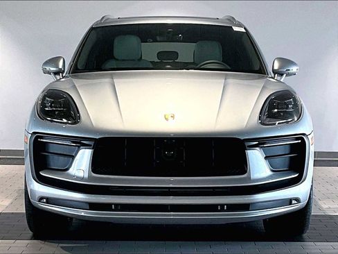 New 2026 Porsche Macan image 10