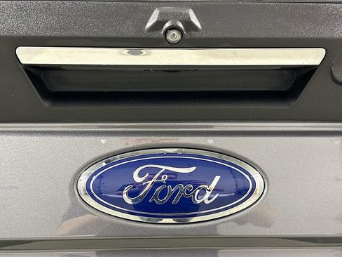 Certified 2022 Ford F250 Lariat w/ Lariat Ultimate Package AWD/4WD image 21