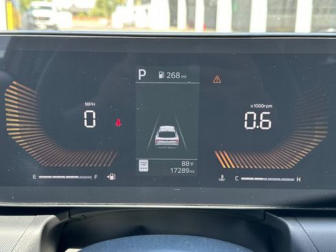 Used 2025 Kia K4 FWD image 32