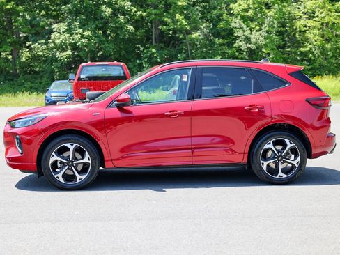 Certified 2023 Ford Escape ST-Line Elite w/ Premium Technology Package AWD/4WD image 2