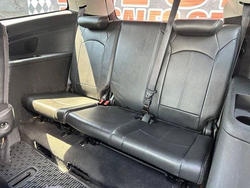 Used 2014 Chevrolet Traverse LT FWD image 11