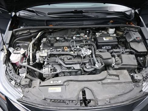 Used 2024 Toyota Corolla LE FWD image 12