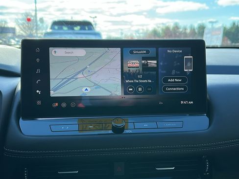 Certified 2025 Nissan Rogue Platinum w/ Platinum Premium Package image 18