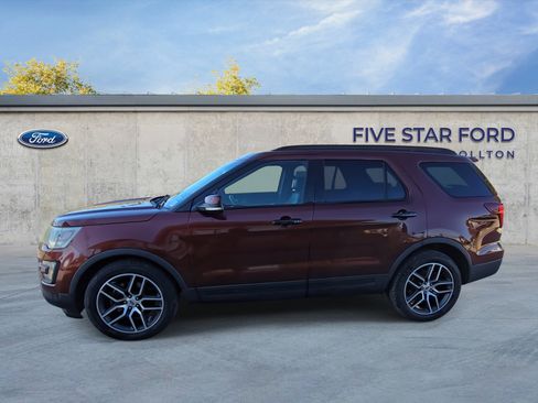 Used 2016 Ford Explorer Sport w/ Equipment Group 401A image 5