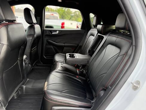 Used 2025 Ford Escape ST-Line Elite w/ Premium Technology Package AWD/4WD image 15
