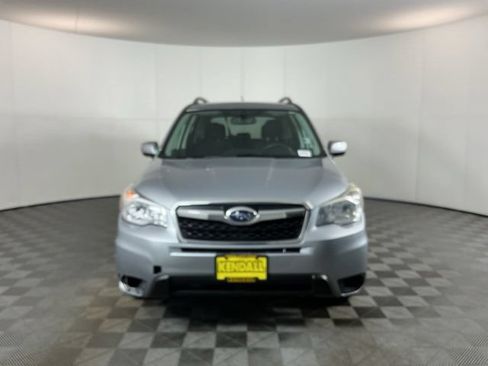 Used 2014 Subaru Forester 2.5i Premium w/ Popular Package #2 AWD/4WD image 2