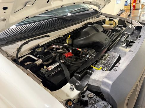 Used 2014 Ford E-250 and Econoline 250 Extended w/ Power Group RWD image 58