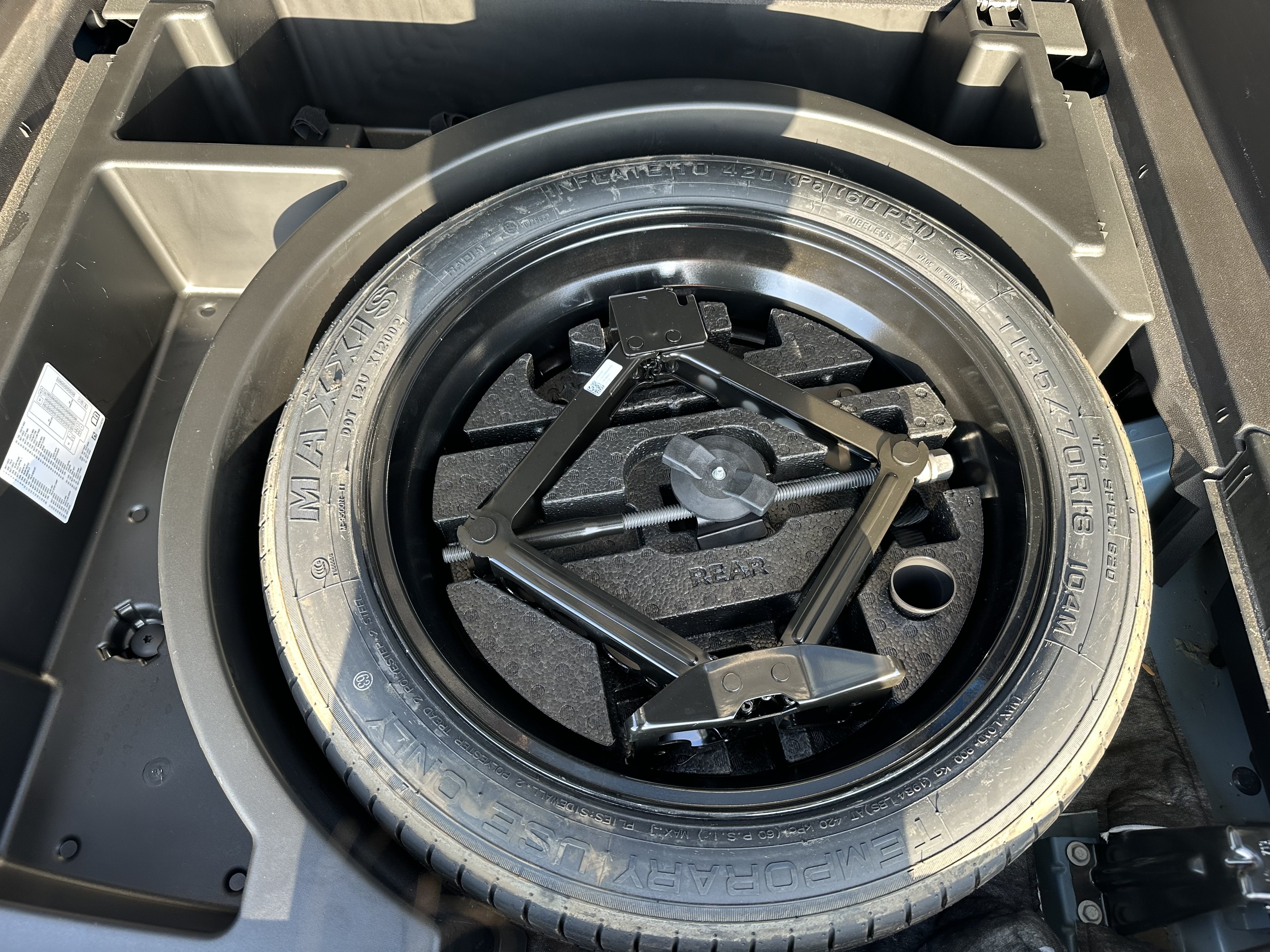 Used 2020 Chevrolet Blazer RS w/ LPO, Floor Liner Package FWD image 18