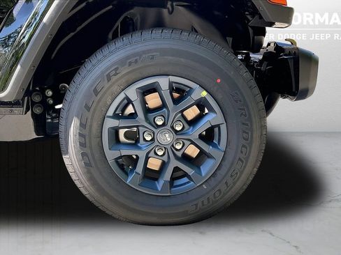 New 2026 Jeep Gladiator Sport image 32