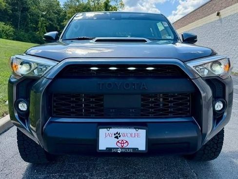 Used 2022 Toyota 4Runner TRD Off-Road Premium AWD/4WD image 3