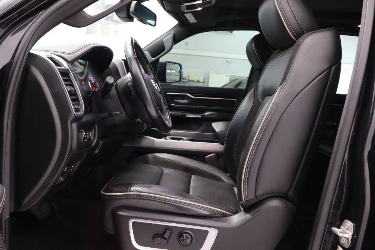Used 2020 RAM 1500 Laramie w/ Sport Appearance Package AWD/4WD image 13