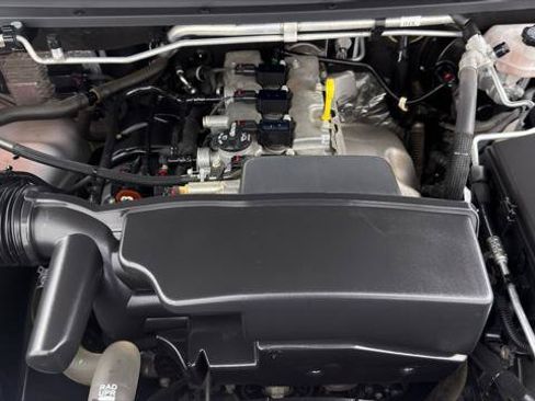 Used 2022 Chevrolet Colorado LT w/ Fleet Safety Package RWD image 40