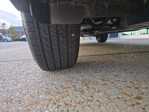 Certified 2025 Subaru Outback Premium image 40