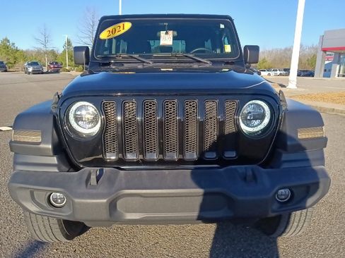 Used 2021 Jeep Wrangler Unlimited Sport w/ Technology Group image 8