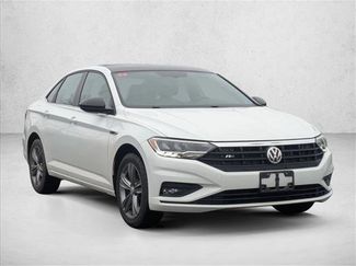 Used 2019 Volkswagen Jetta R-Line w/ R-Line Cold Weather Package video 3