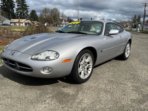 Used 2001 Jaguar XK8 Coupe RWD image 32