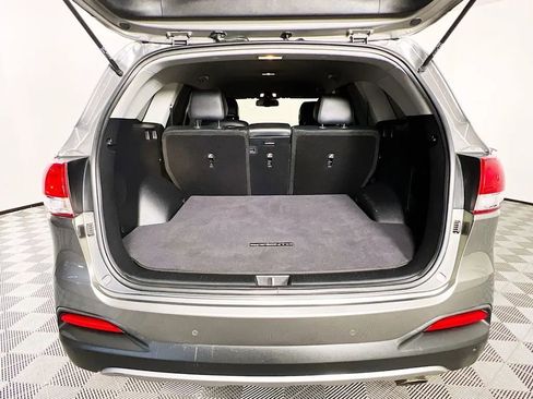 Used 2017 Kia Sorento EX image 25